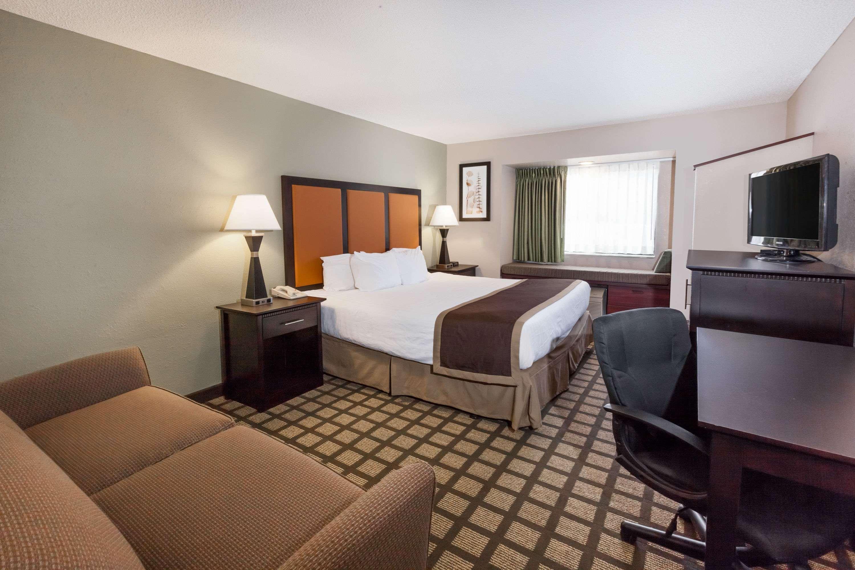 Hotel Baymont By Wyndham Gaylord Extérieur photo