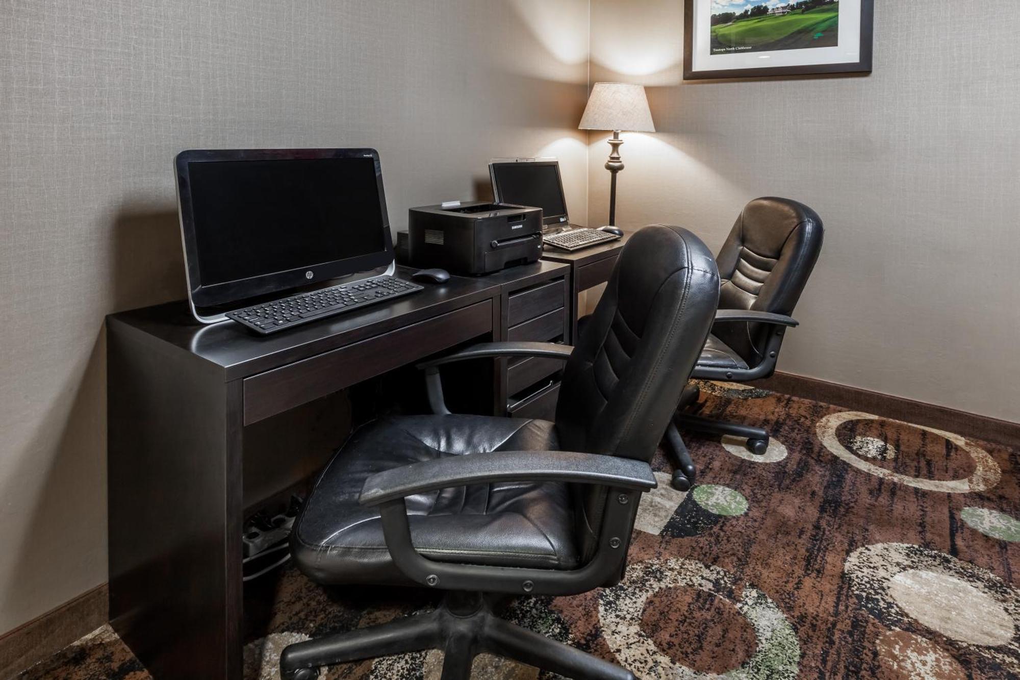 Hotel Baymont By Wyndham Gaylord Extérieur photo