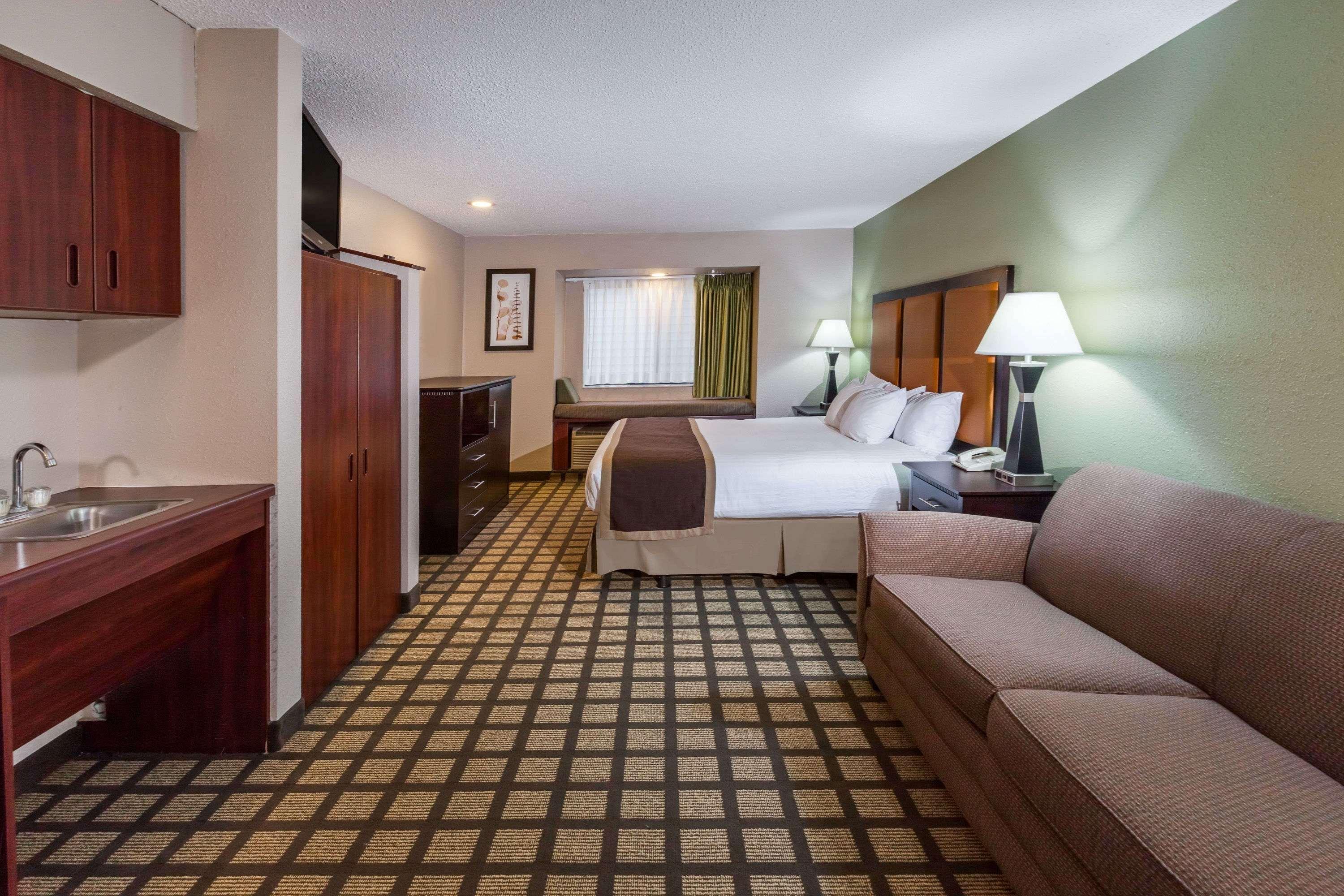 Hotel Baymont By Wyndham Gaylord Extérieur photo